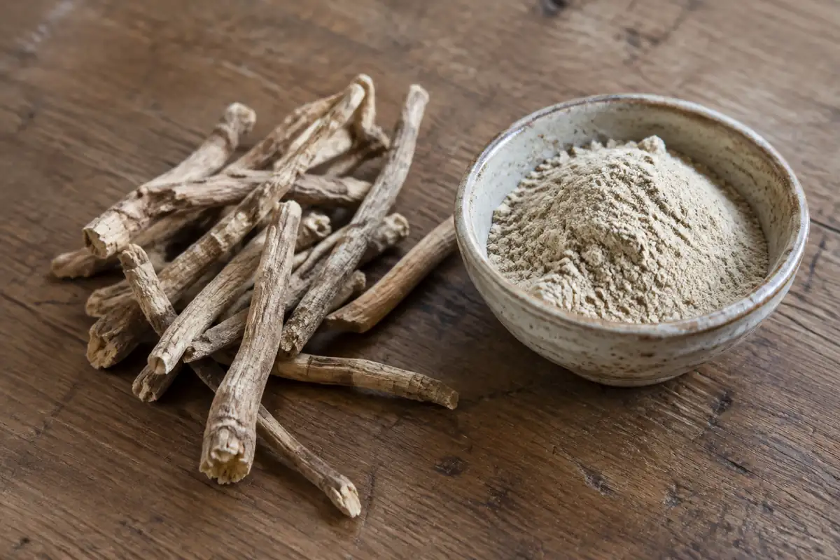 Complément pour baisser le cortisol : l'ashwagandha en tête, et les réserves de l'Anses